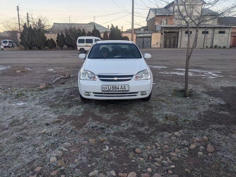 Lacetti 1.8 2009 yaxshi holatda