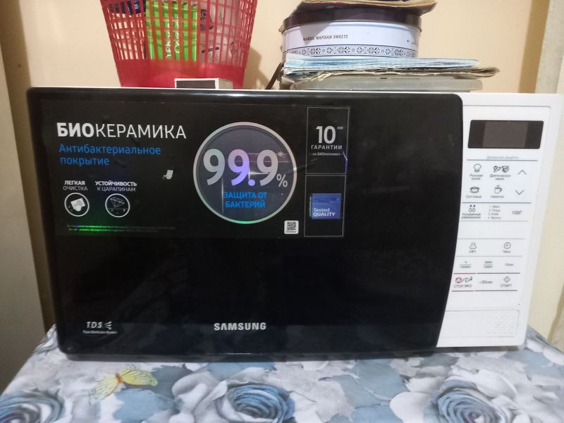 Продаю микроволновку Продаю микроволновку