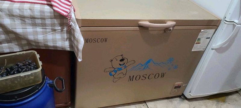 Продаётся холодильник морозилка
