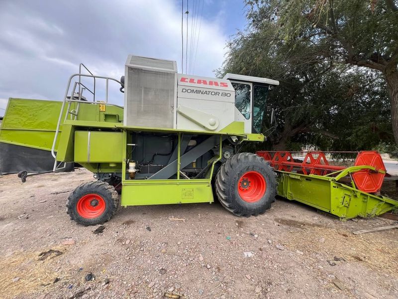 CLAAS Dominator 130