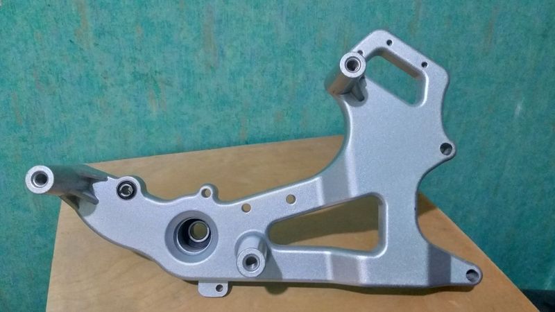 Продаётся кранштейн заднего колеса для скутеров НОВЫЙ. Продаётся кранштейн заднего колеса для скутеров НОВЫЙ.