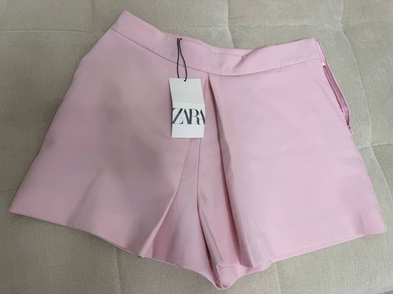 Новые Шорты ZARA размер С/М Новые Шорты ZARA размер С/М