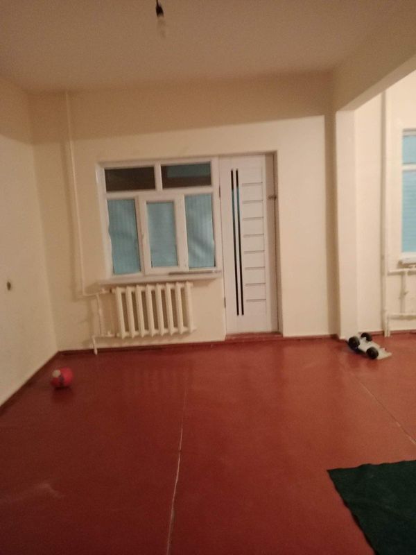Сергили 4 да Турон метро бекат енида 3 хонали кв.арендага берилади Сергили 4 да Турон метро бекат енида 3 хонали кв.арендага берилади