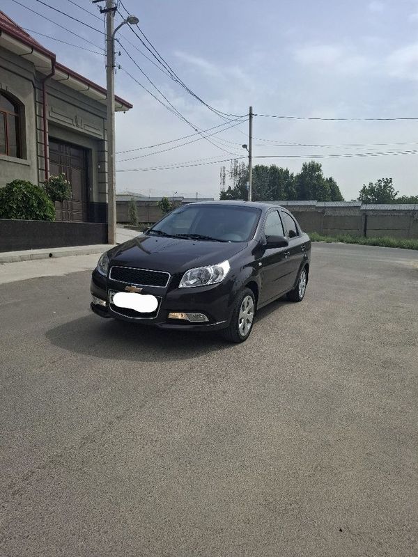 Nexia 3 2022 yil mexanika 4 pakalenya gaz kraska toza