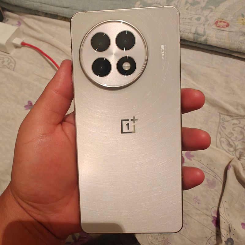 oneplus ace5 telefoni sotiladi oneplus ace5 telefoni sotiladi