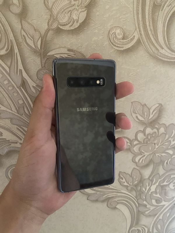 Samsung S10+ 8/128Gb Vetnam