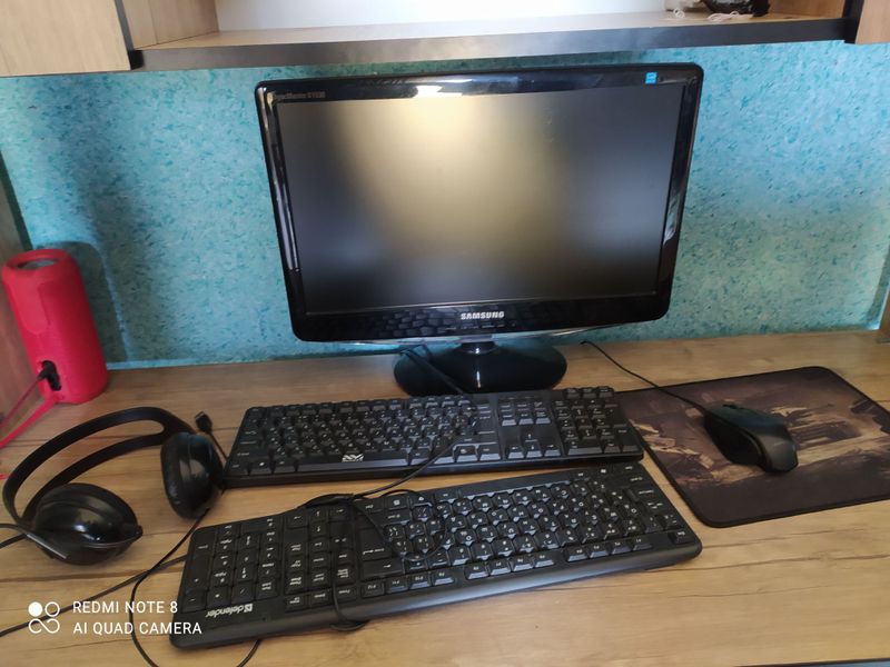 Монитор для ПК рабочий Монитор для ПК рабочий