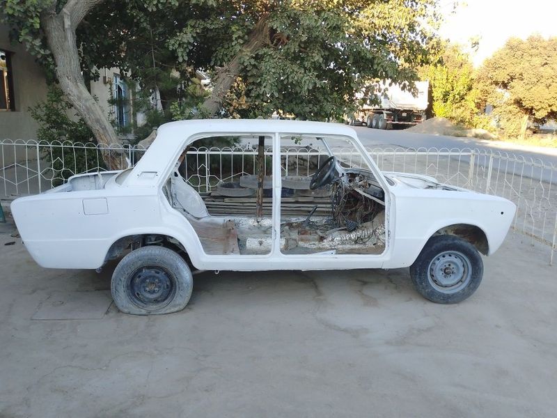 Vaz 2106 sotiladi Vaz 2106 sotiladi