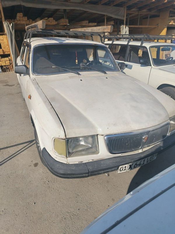 Volga 31 10sotiladi 1999yil gaz bor