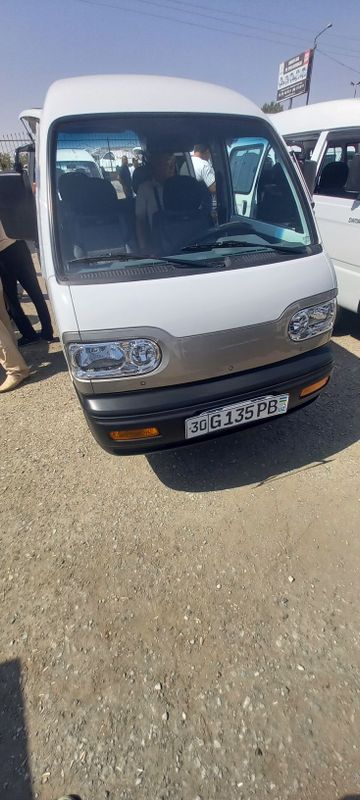 Faqat naxtga hamma joyi toza kraskasi yuq pulidan otib beriladi Faqat naxtga hamma joyi toza kraskasi yuq pulidan otib beriladi