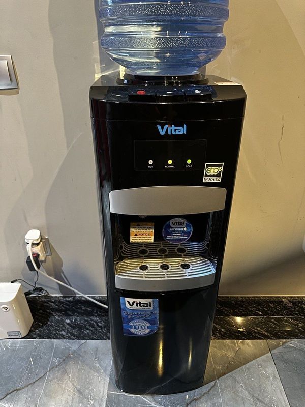 Кулер для воды Vital с электронной системой охлаждения