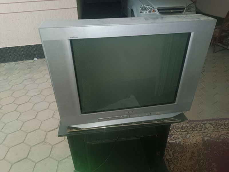 Sony televizor sotiladi xolati yaxshi 500 kami bor Sony televizor sotiladi xolati yaxshi 500 kami bor