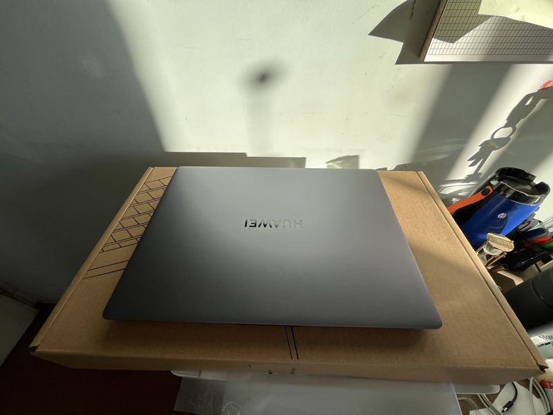 Huawei MateBook D14 i3