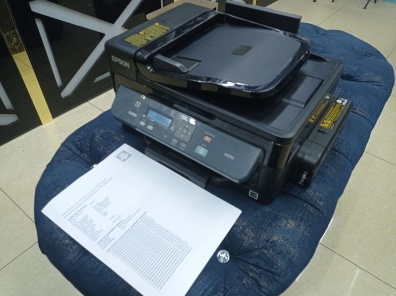 Принтер 3v1 EPSON M200 идеал .