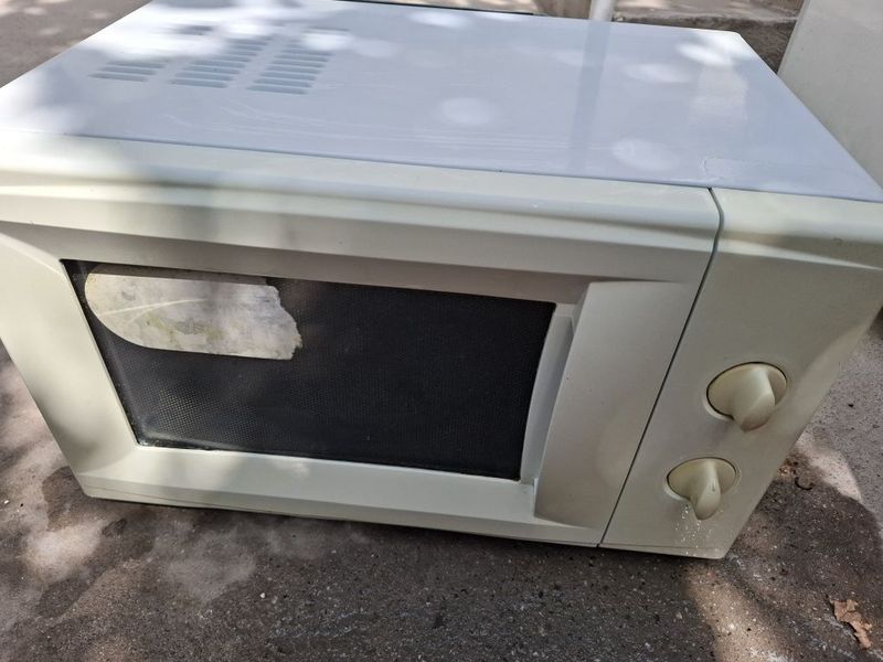Продаю микроволновку в отличном состоянии! Продаю микроволновку в отличном состоянии!