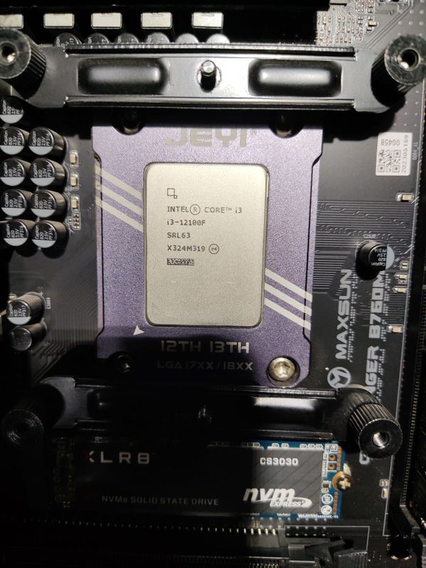 Intel core i3 12100f 4/8 4300 МГц. Intel core i3 12100f 4/8 4300 МГц.