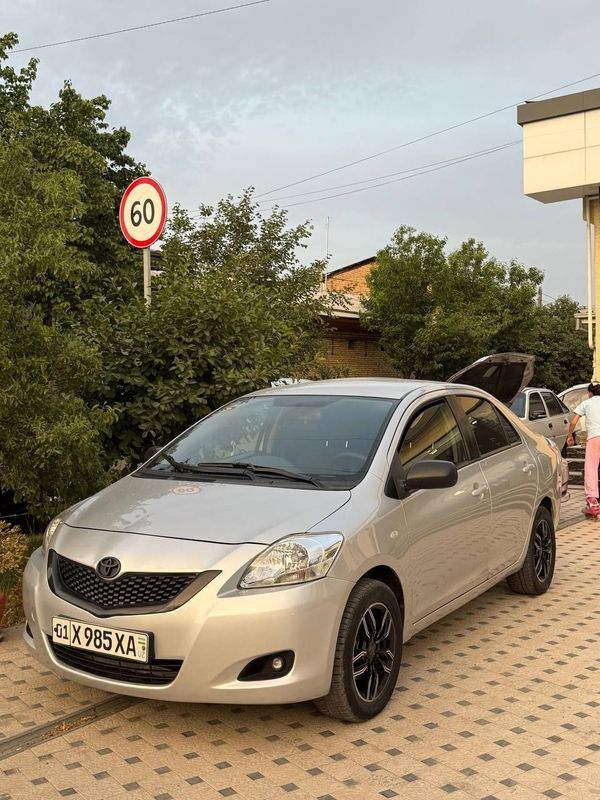 Tayota yars sotladi srochna Tayota yars sotladi srochna