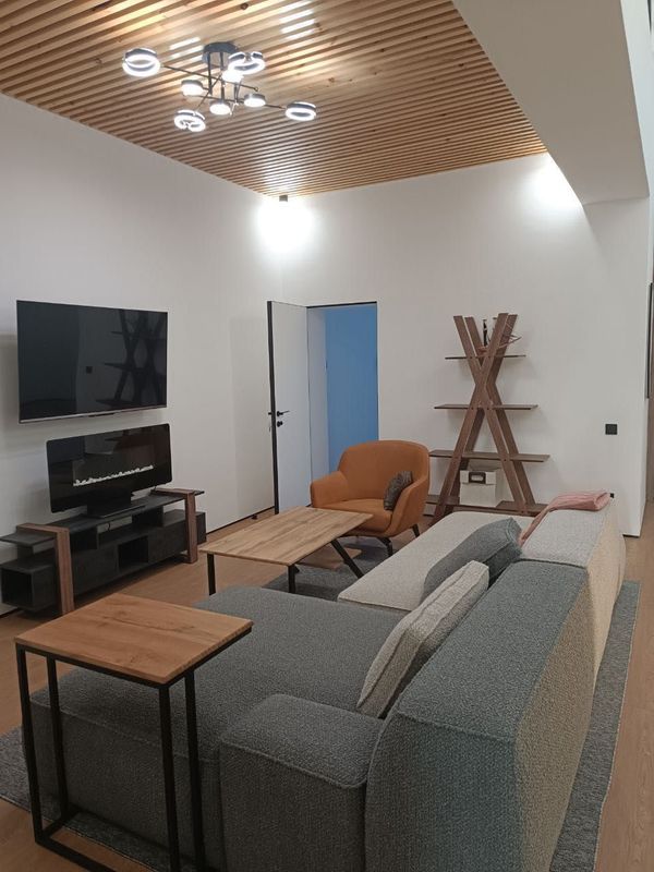 Продается Коттедж 1.7 соток ремонт Parkent Plaza Продается Коттедж 1.7 соток ремонт Parkent Plaza