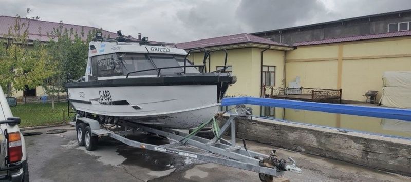 Продается или Обмен, Катер GRIZZLY G680 Twin Авто Внидарожник Продается или Обмен, Катер GRIZZLY G680 Twin Авто Внидарожник