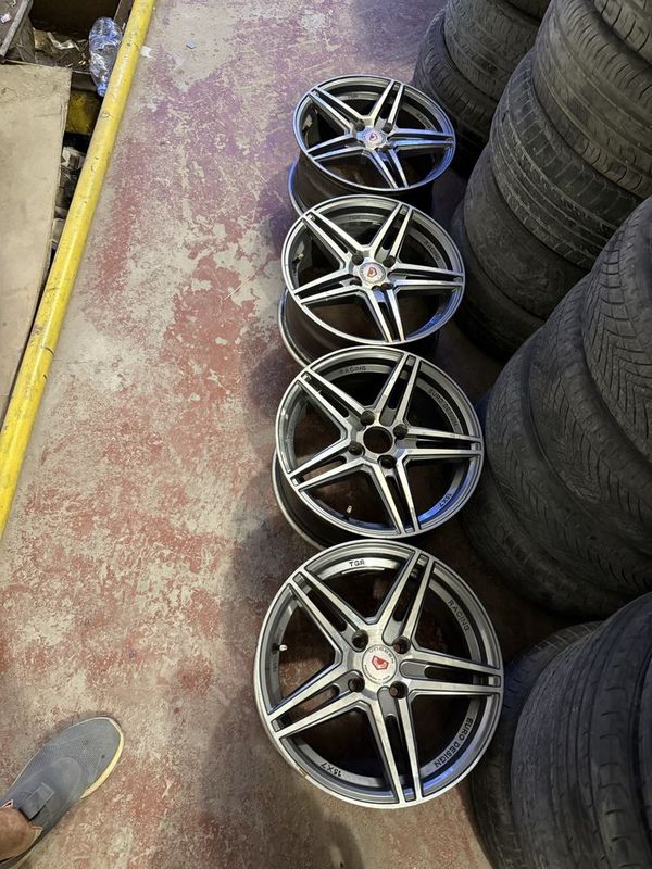 R15 diska sotiladi nexia sparkga tushadi