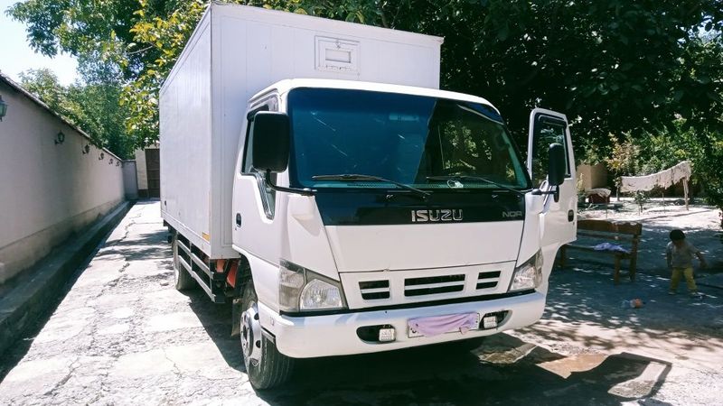 Isuzu NQR71PL 2013 probeg 6,5 kurug 4 ta 100 talik metan baloni bor Isuzu NQR71PL 2013 probeg 6,5 kurug 4 ta 100 talik metan baloni bor