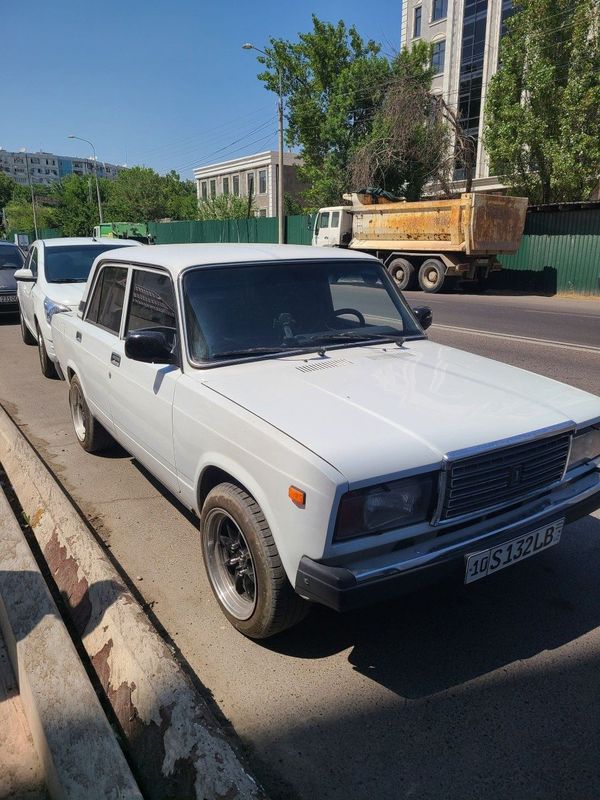 SOTILADI VAZ 2107. Yili 2008. Probeg 62000 SOTILADI VAZ 2107. Yili 2008. Probeg 62000