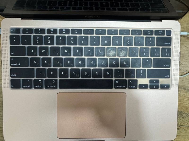 Klaviatura nakladka(zashita) MacBook Air uchun. ENG-RUS