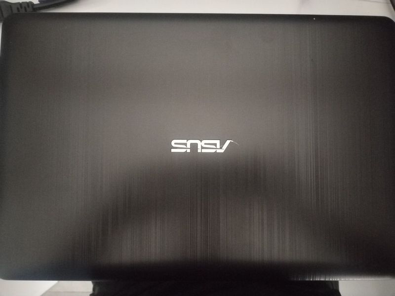 ASUS VivoBook Max X541SA [4gb ddr3 500gb HDD] xolati ideal