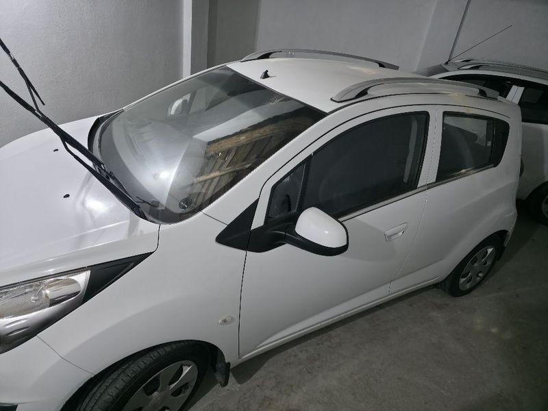 Продам Spark автомат белый, пробег 70.000 км