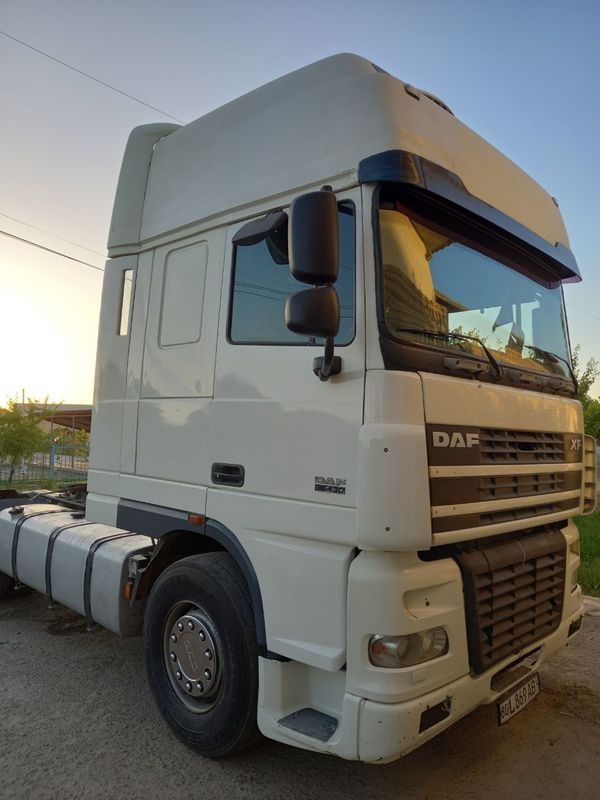 DAF XF95.430 EURO 3 Тягач Сотилади Йили 2005 DAF XF95.430 EURO 3 Тягач Сотилади Йили 2005