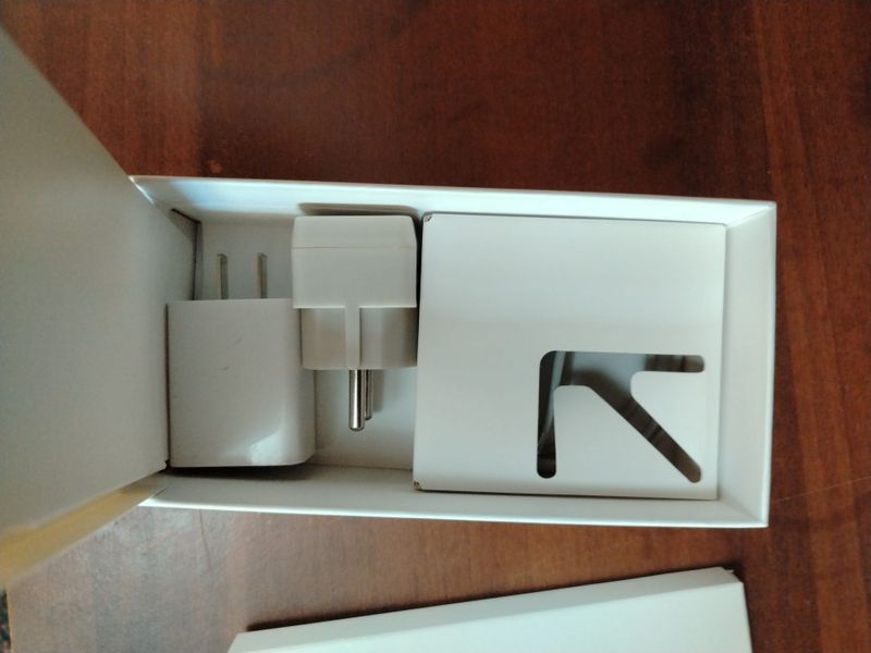 Xiaomi Redmi 11e so chexlom Xiaomi Redmi 11e so chexlom