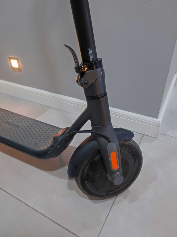 Электросамокат Ninebot KickScooter F30 Электросамокат Ninebot KickScooter F30