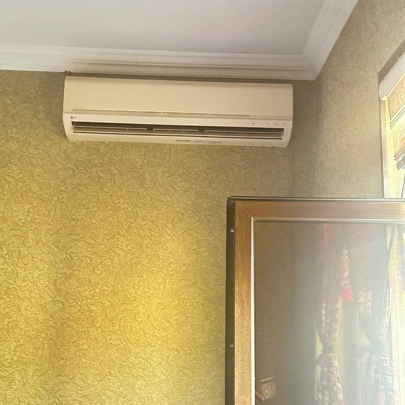 Продаю кондиционер LG 18 Продаю кондиционер LG 18