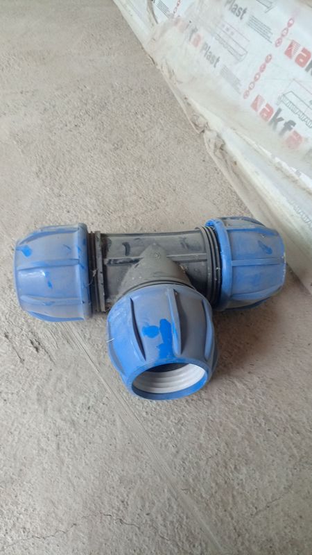 Фитинг троиник для водопровода Фитинг троиник для водопровода
