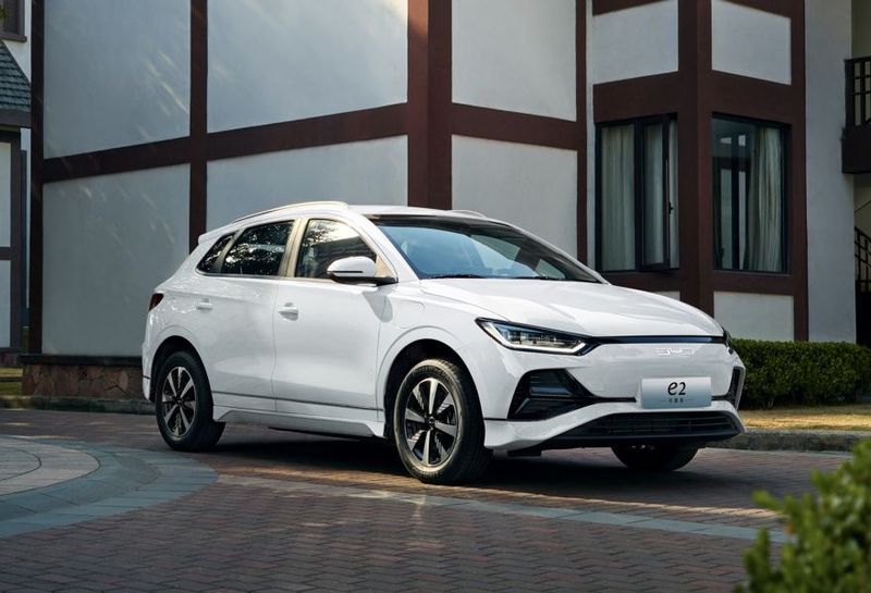 BYD E2 naxt nasiya savdoga yillik 12% BYD E2 naxt nasiya savdoga yillik 12%