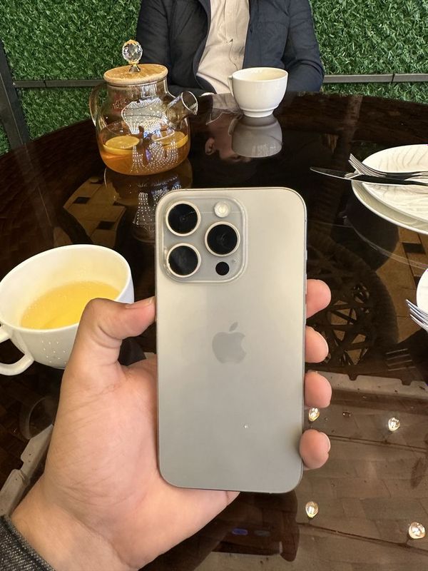 Iphone 15 pro 128 tali