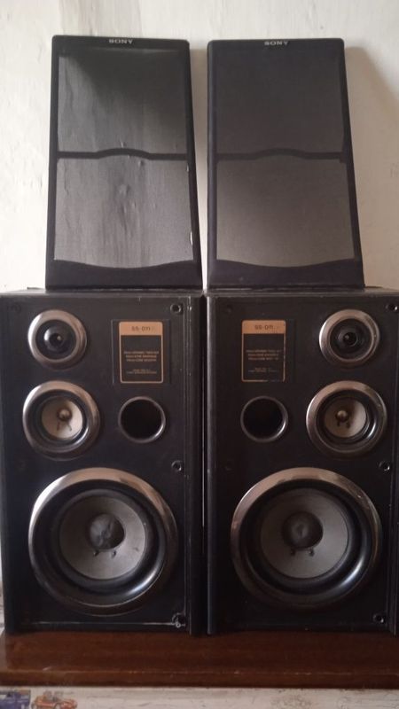 Колонки "Sony"-SS-D11 и" Kenwood"-LS N701
