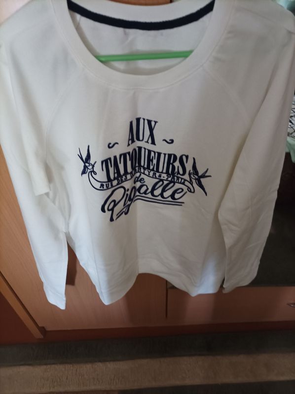 Продаётся кофточка