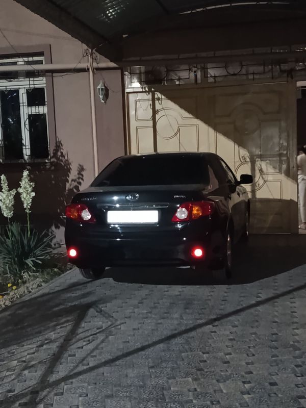 Tayota Carola idiyal holatda. Tayota Carola idiyal holatda.