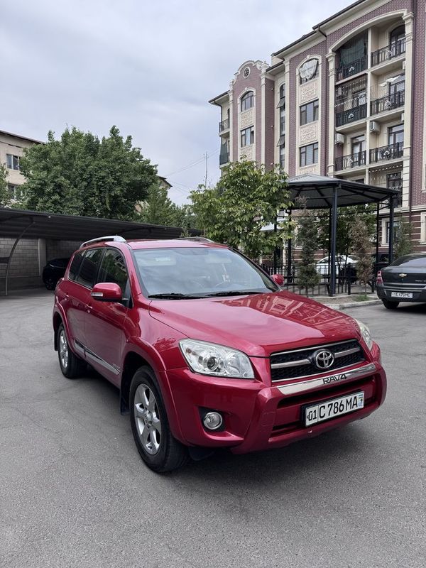 Toyota Raf 4 2012 yil toza limitit Toyota Raf 4 2012 yil toza limitit