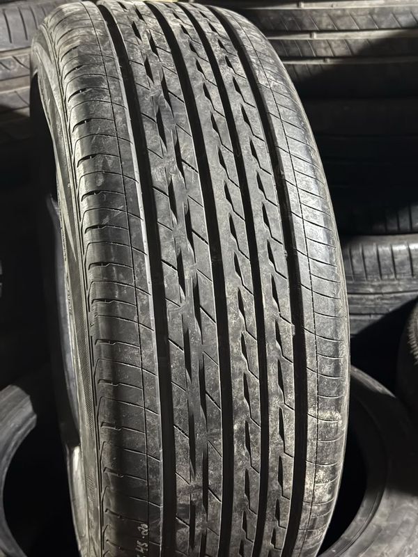 BRIGESTONE orginal 245/45/20