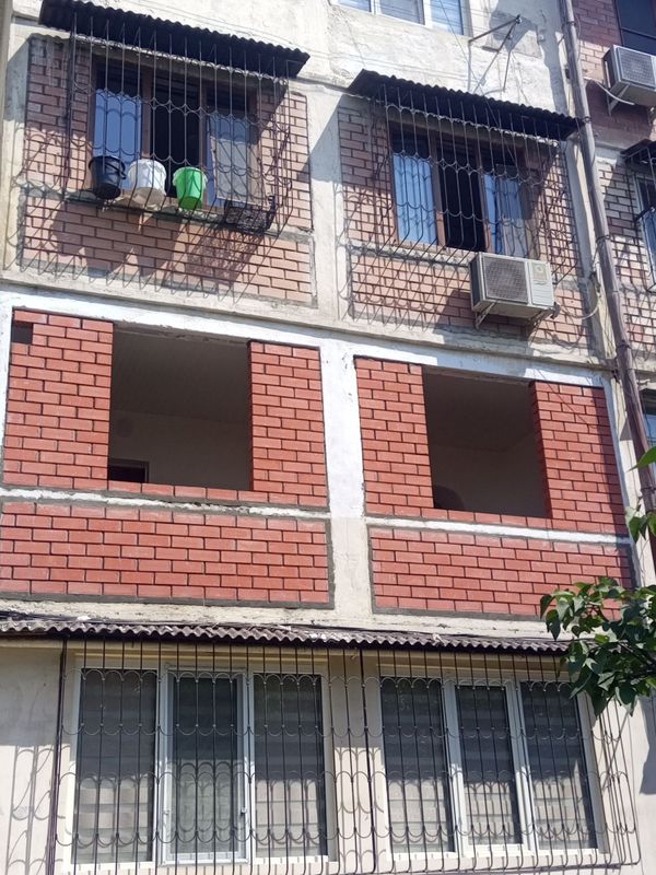 Balkonga gʻisht teramiz,Кладка балкона аблисовка кирпичная стаж 20 йи Balkonga gʻisht teramiz,Кладка балкона аблисовка кирпичная стаж 20 йи