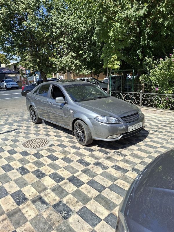 Jentra 2016 yil 3 pozitsa 242.000 probeg Jentra 2016 yil 3 pozitsa 242.000 probeg