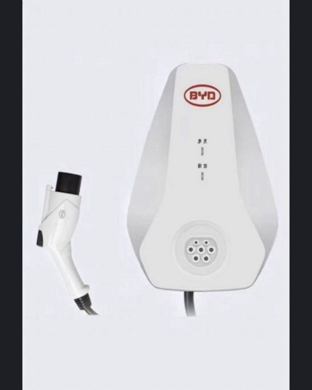 Зарядка BYD 7kw новая