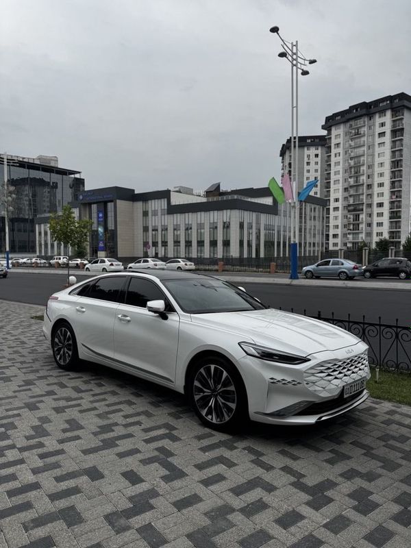 Kia K8 sotiladi 2023 Kia K8 sotiladi 2023