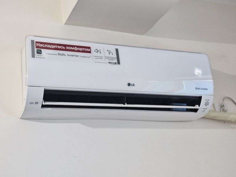 Продаётся кондиционер LG 12 инвертор как новый Продаётся кондиционер LG 12 инвертор как новый