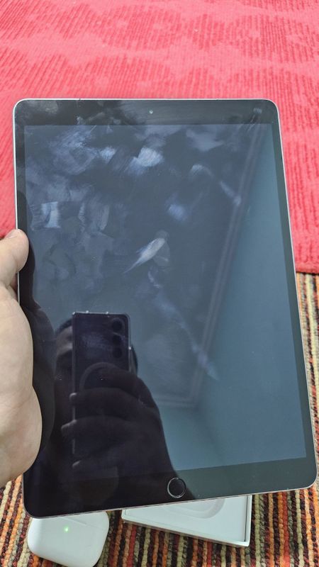 Ipad 10.5 sotiladi 512 gb Ipad 10.5 sotiladi 512 gb