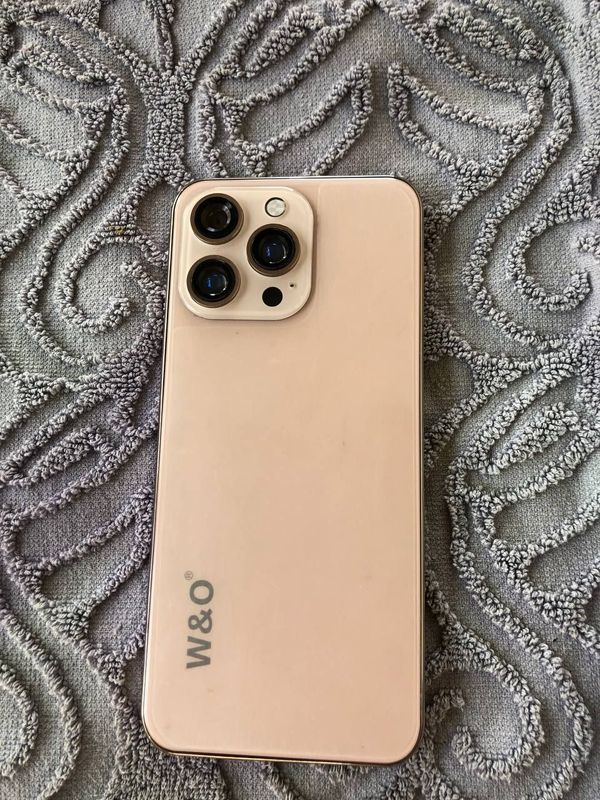 W&O X16 smartphone W&O X16 smartphone