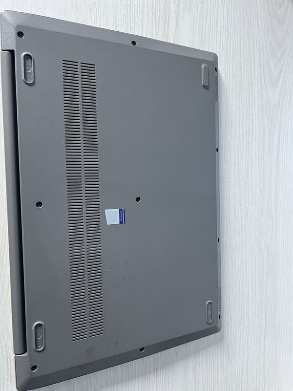 Noutbuk Lenovo i3 10, Ram 8, Ssd 128 Noutbuk Lenovo i3 10, Ram 8, Ssd 128