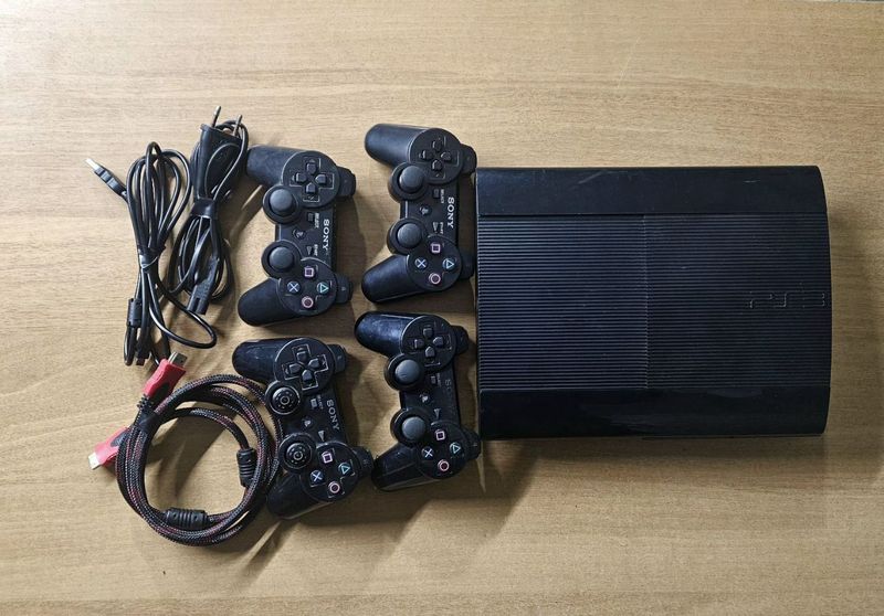 Playstation 3 super slim Playstation 3 super slim